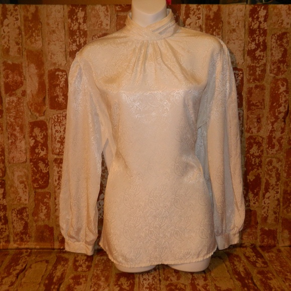 Alicia Tops - Top Blouse Shirt Satin Ivory Cream White damask